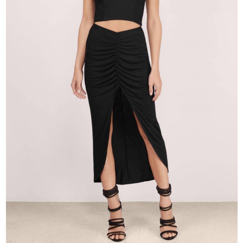 Tobi black skirt